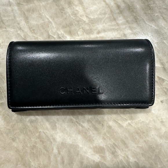 CHANEL sunglasses - Picture 5 of 7